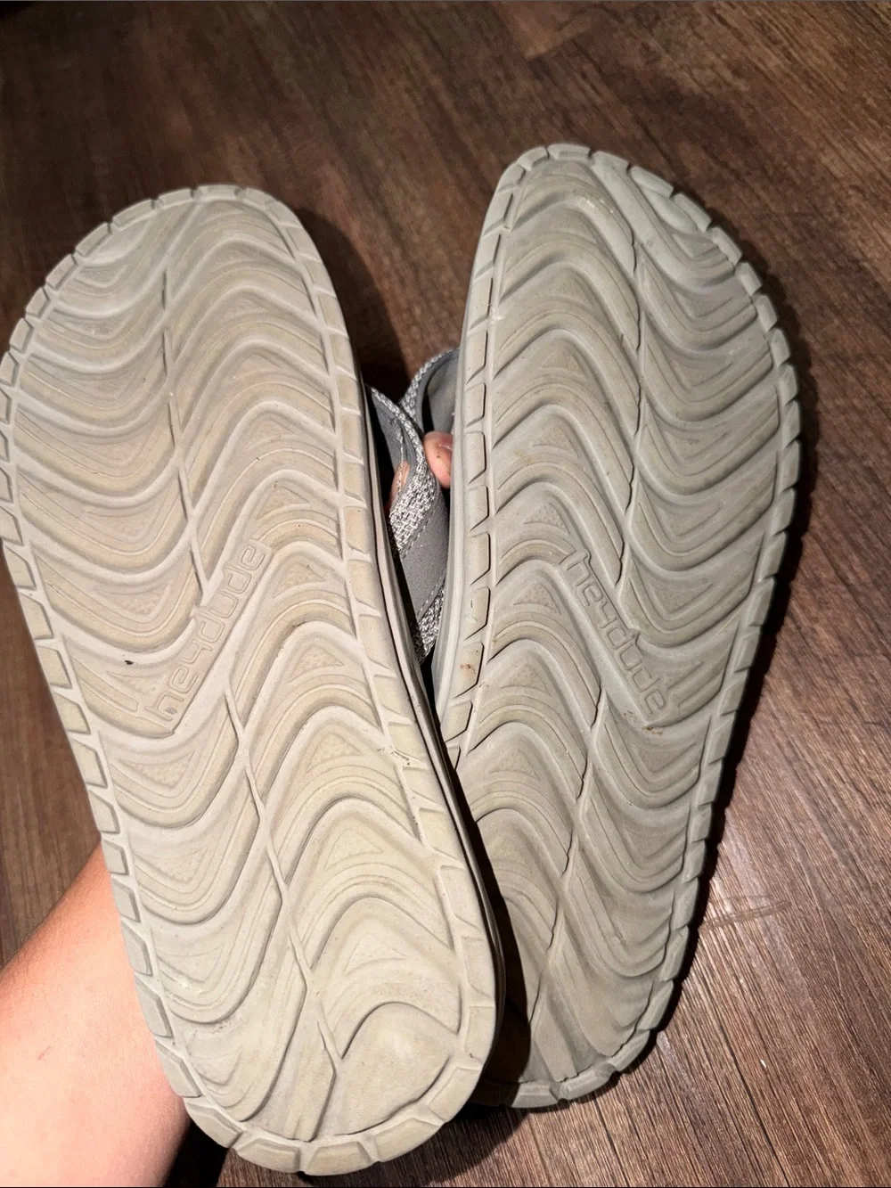 Hey Dude Flip Flops Gray no size but fit mens 9/9.5